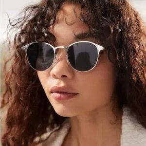 Urban Outfitters | Essential Metal Half-Frame Gold Sunglasses